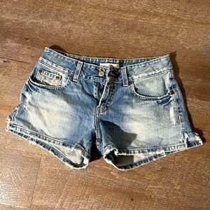 Girl jean shorts, size 28